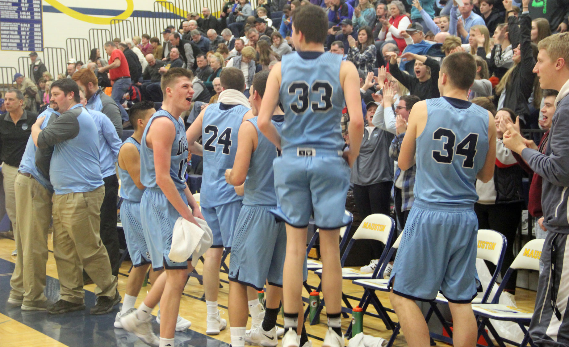 Wisconsin Dells boys basketball recaptures SCC title